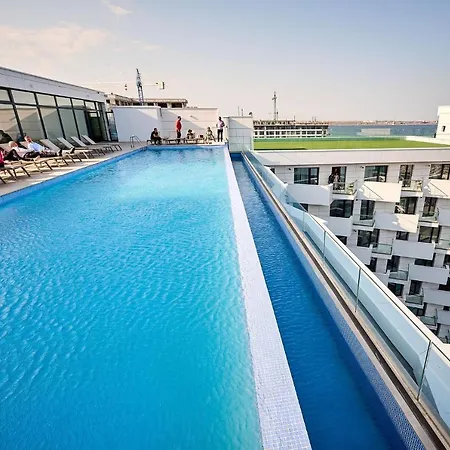 Beach Bliss Apartment In Infinity Beach Resort Parking Mamaia Exterior photo