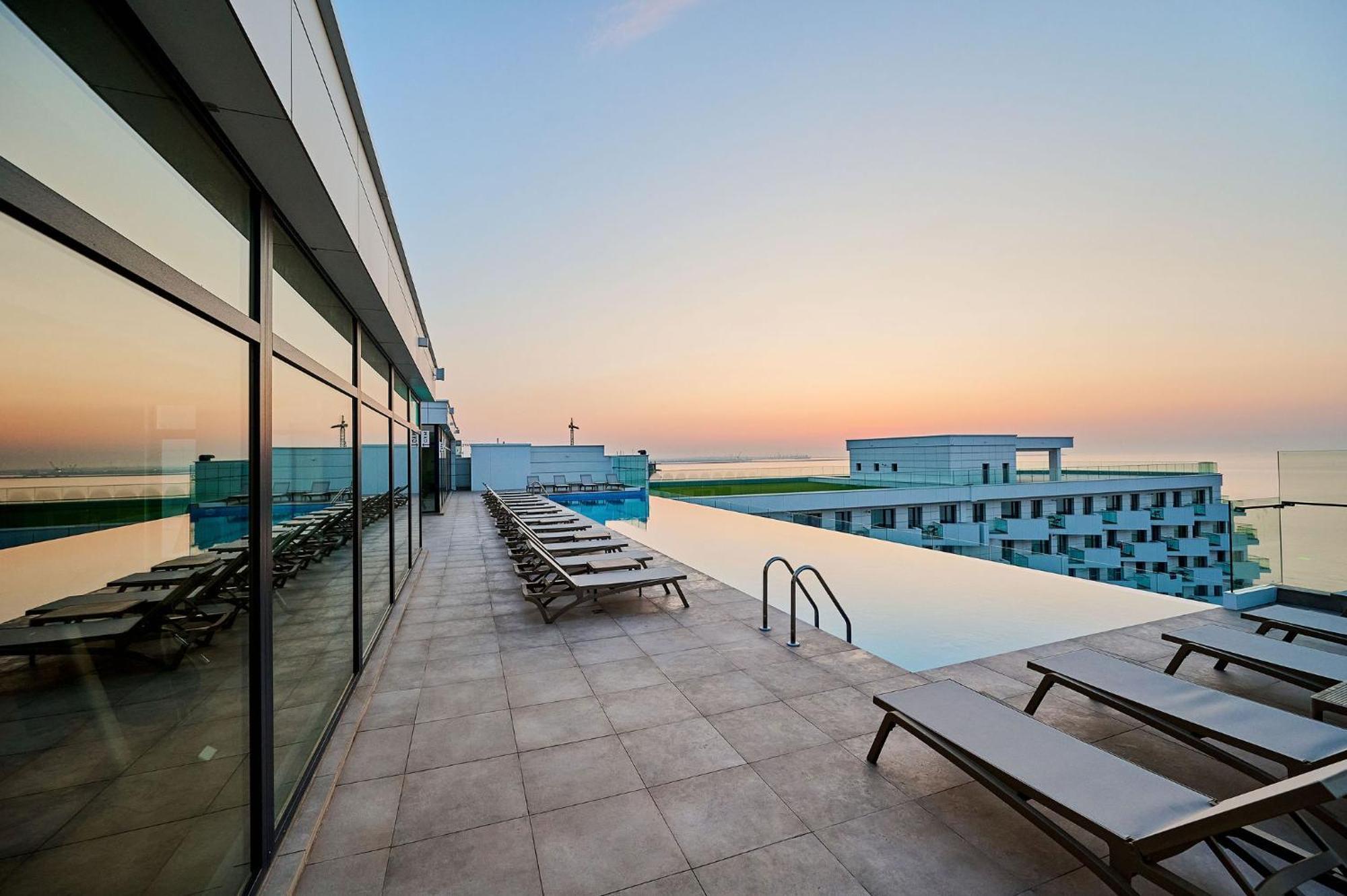 Bliss In Infinity Parking Apartamento Mamaia